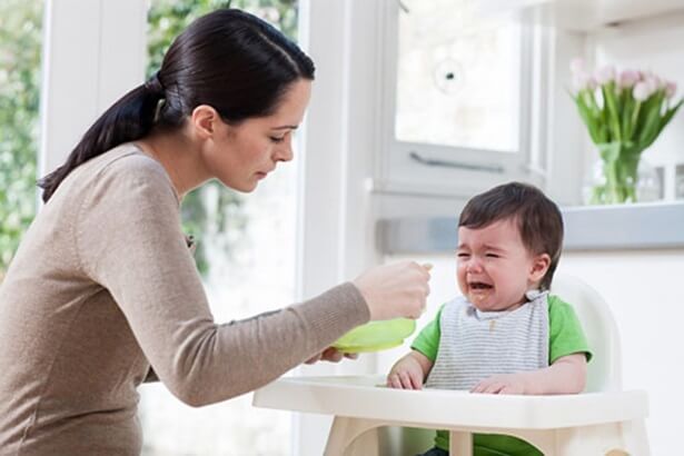 Trẻ thiếu vitamin b1 gây mệt mỏi, quấy khóc