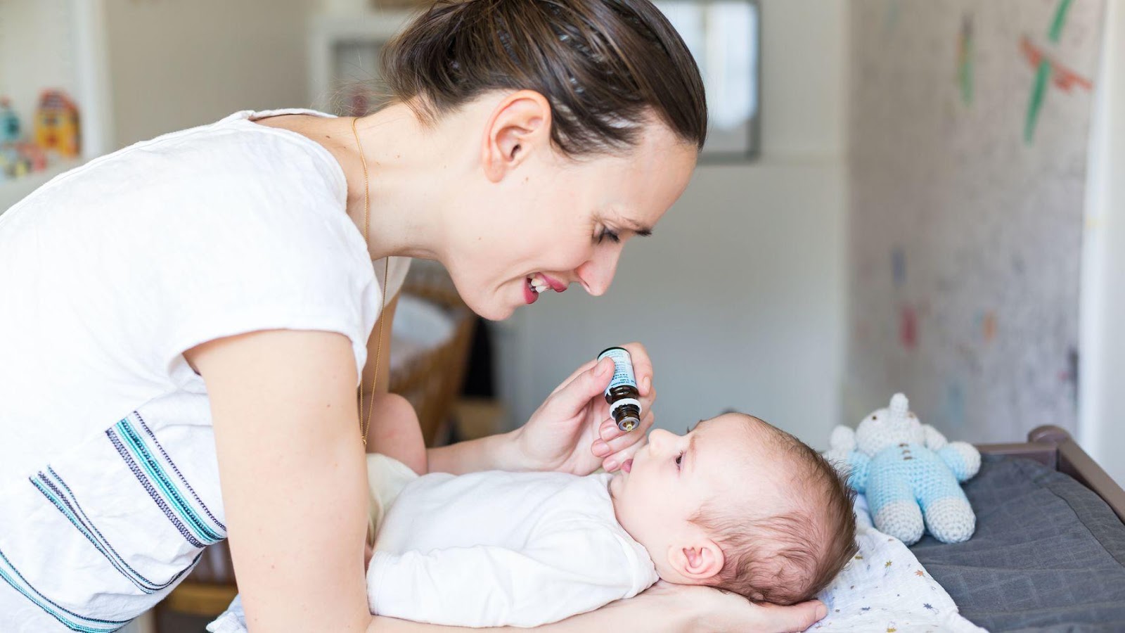 Cho trẻ uống vitamin D3 là biện pháp hữu hiệu để phòng chống còi xương