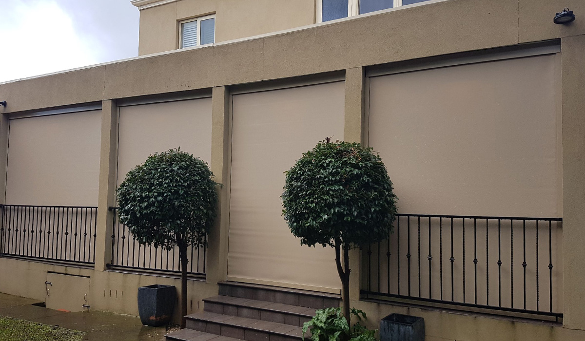 Alfresco Blinds Melbourne, Bravewood Blind Installation Specialists