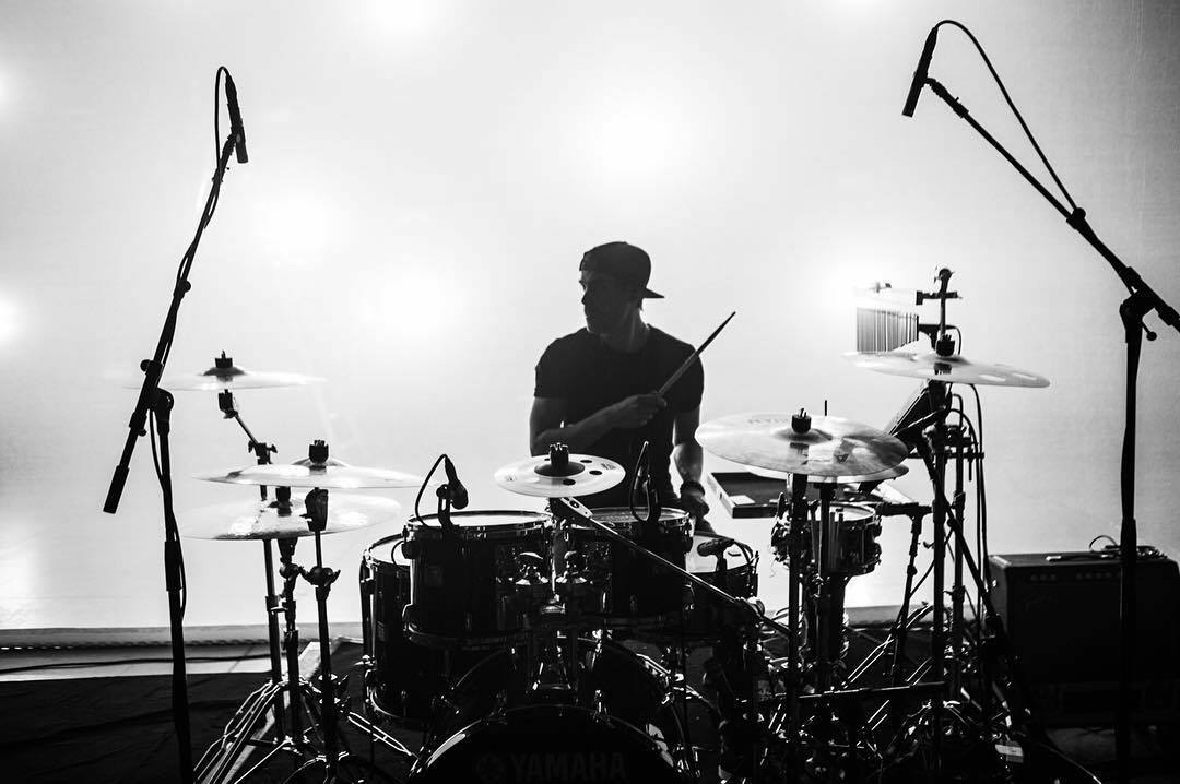 mike-sleath-drummer-shawn-mendes-live