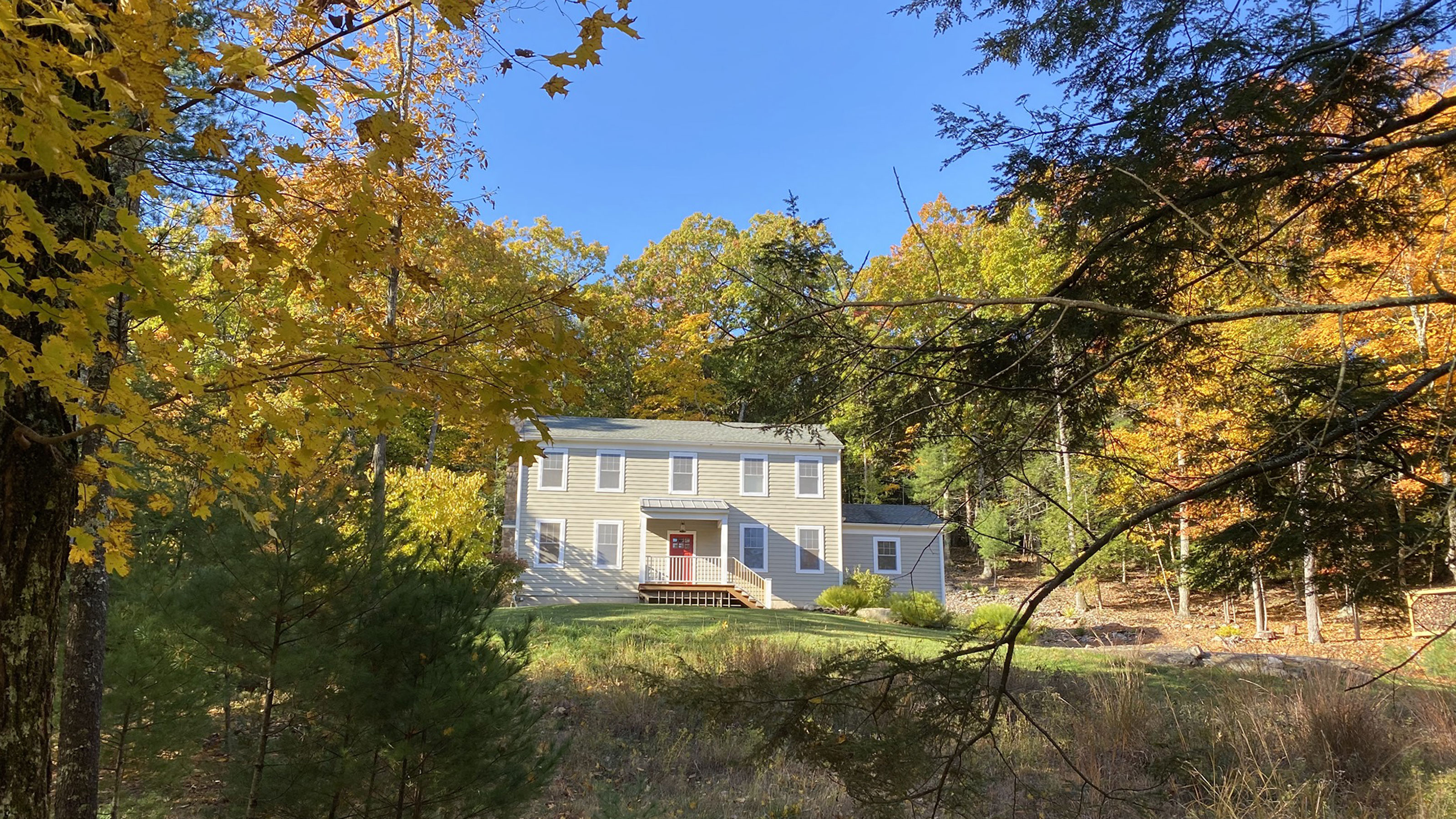 Farmhouse 17 / Saugerties, NY Real Estate / Catskill Farms