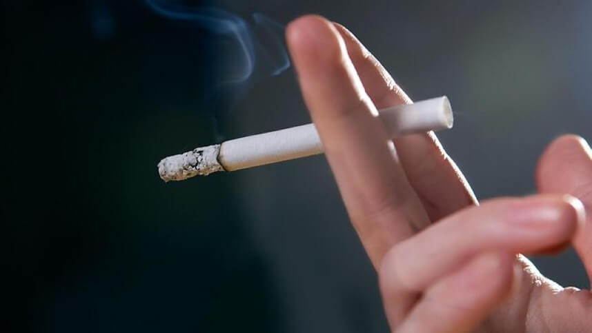 Thuốc lá có thể khiến phụ nữ vô sinh