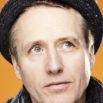 Headshot of Linus Roache