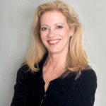 Headshot of Elizabeth Hess
