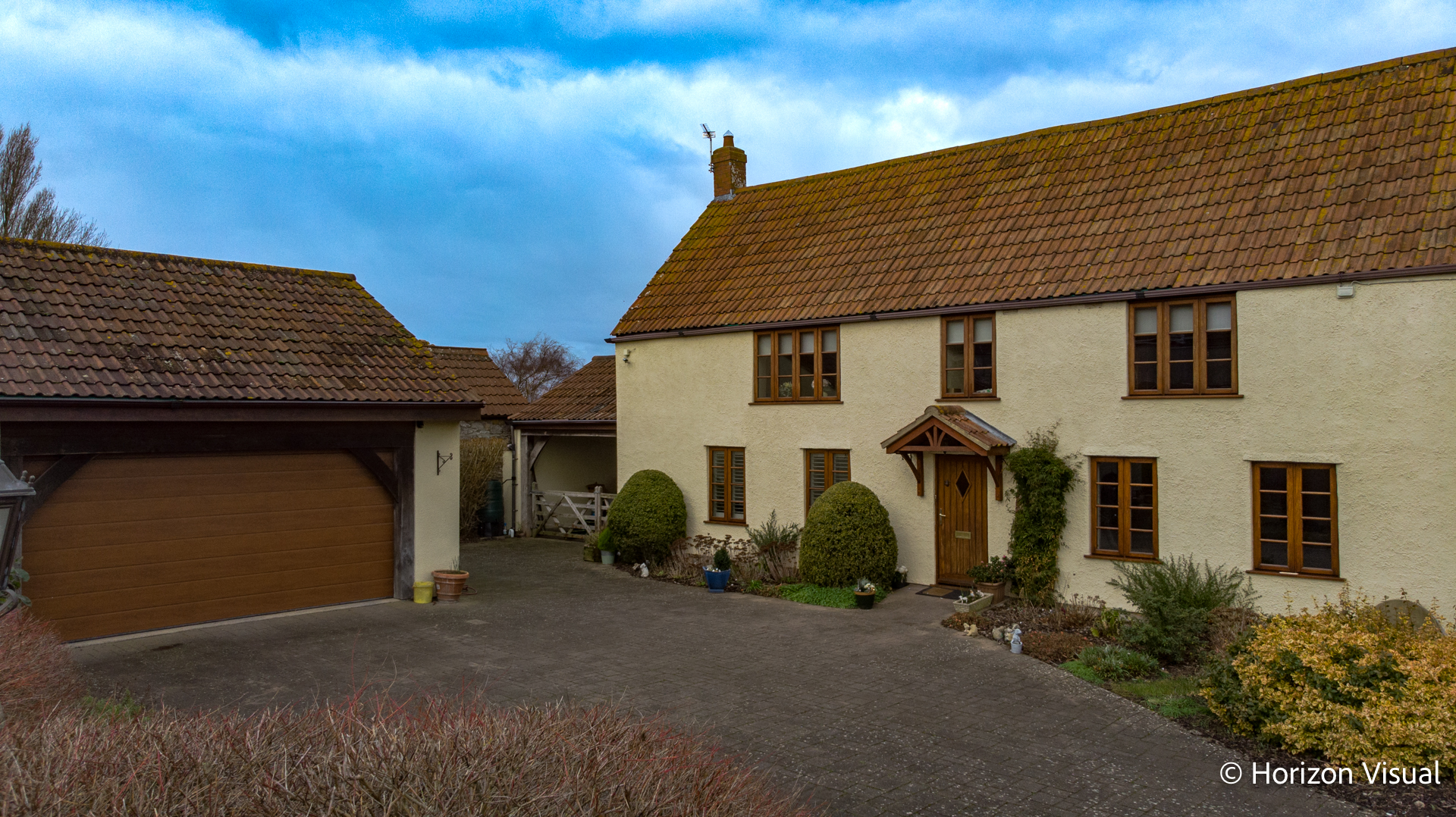 Aerial Drone Photography for Bloxham & Barlow Estate Agent in Wick St Lawrence Horizon Visual