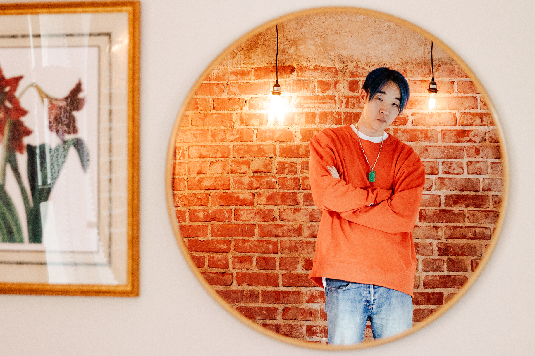 Chow Mane Stares at his reflection. 