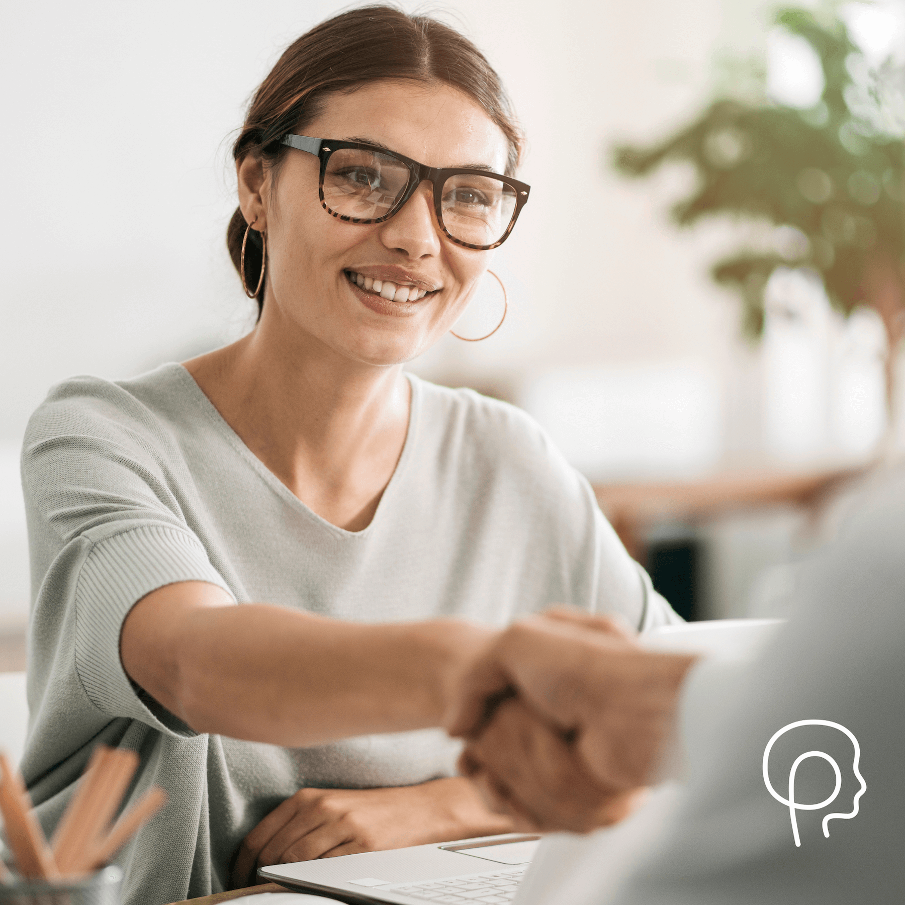 How to Hire a Virtual Assistant Who Actually Works Out