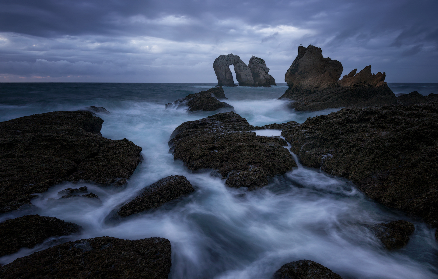 Seascape with rocks and waves