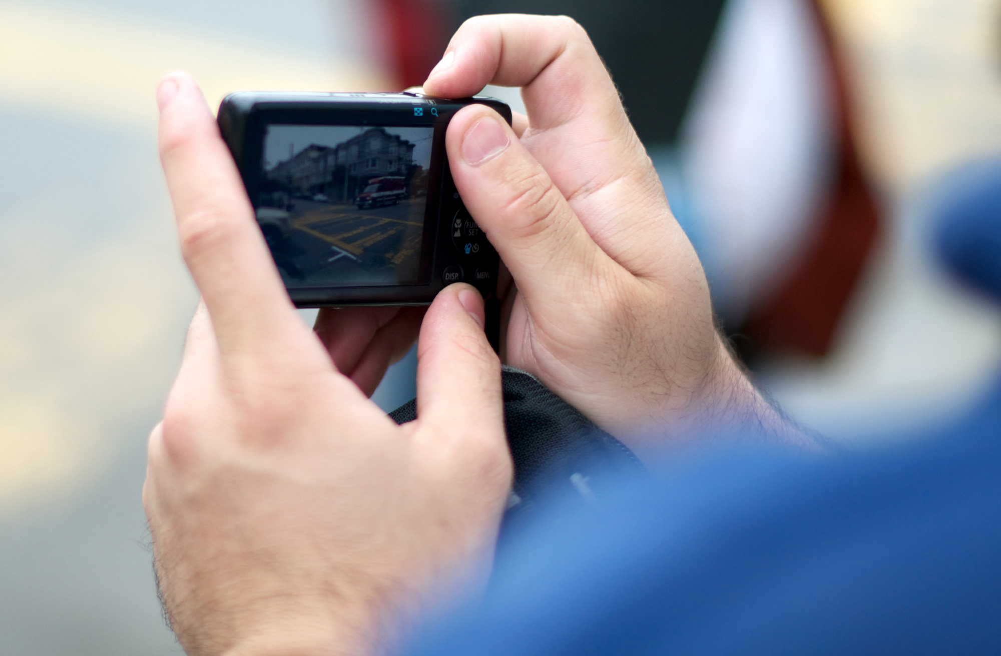 Taking a photo with a point and shoot camera