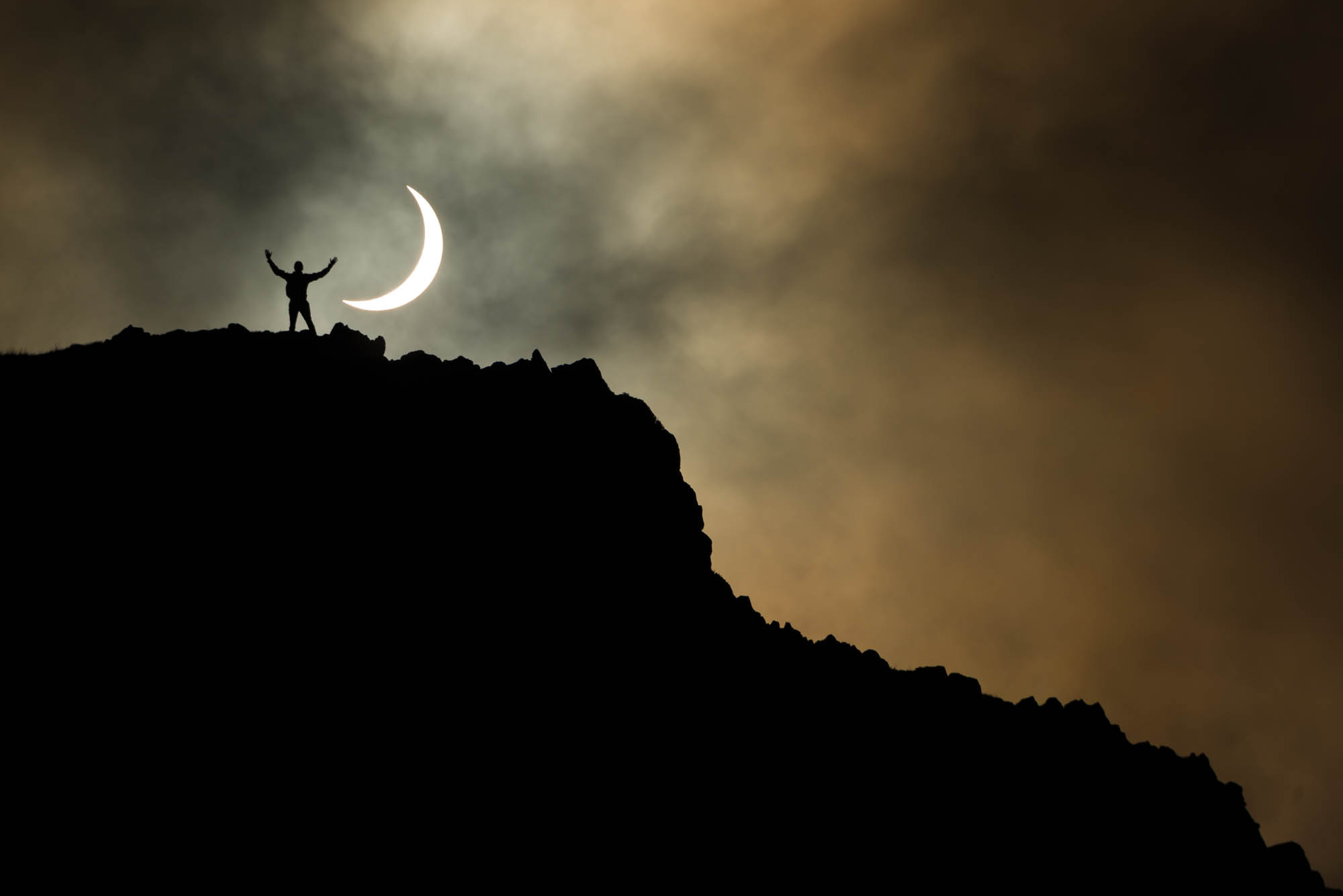 Edinburgh solar eclipse 2015 at Salisbury Crags