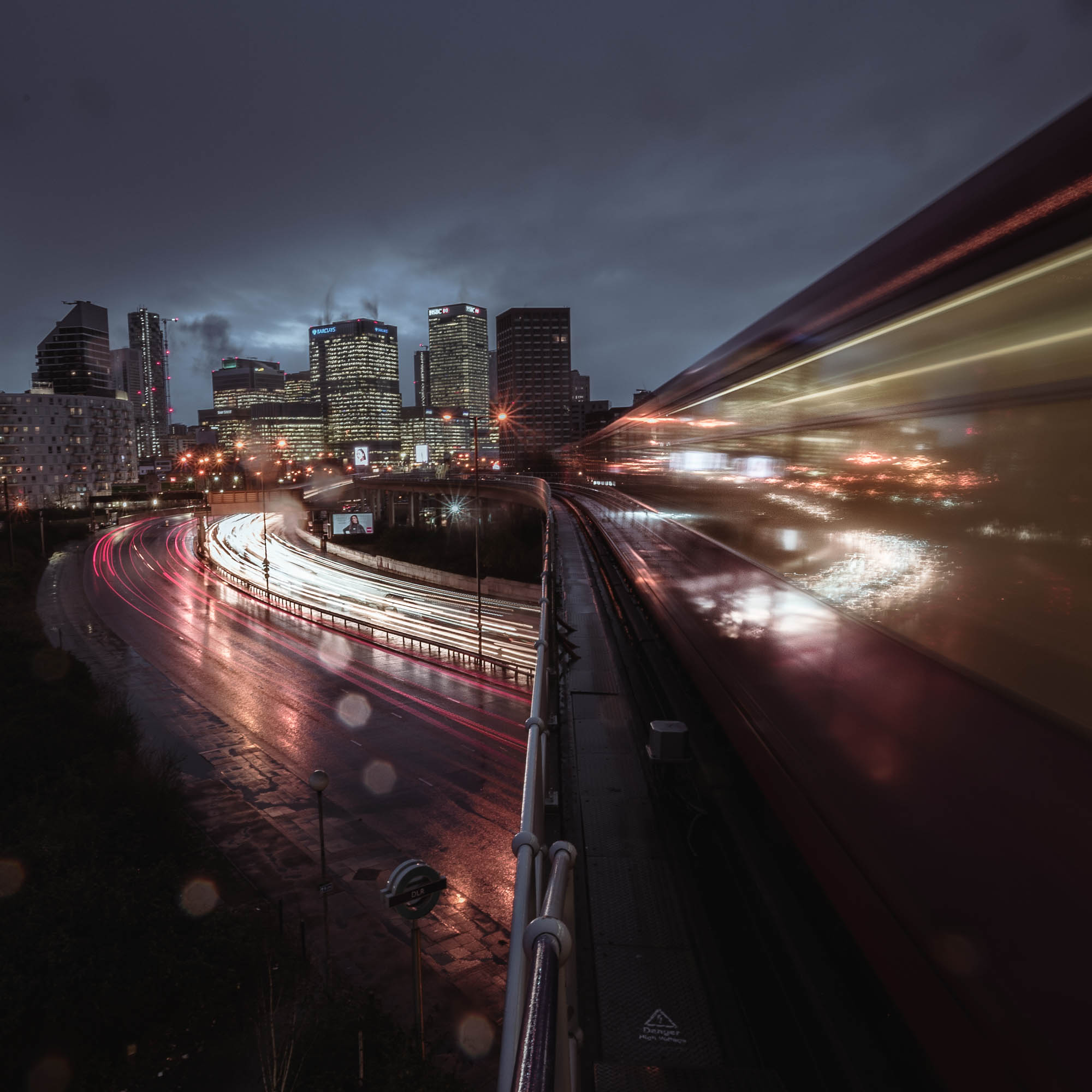 Long exposure looking over the Canary Wharf cityscape