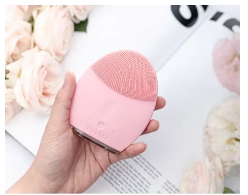 review máy rửa mặt pebble