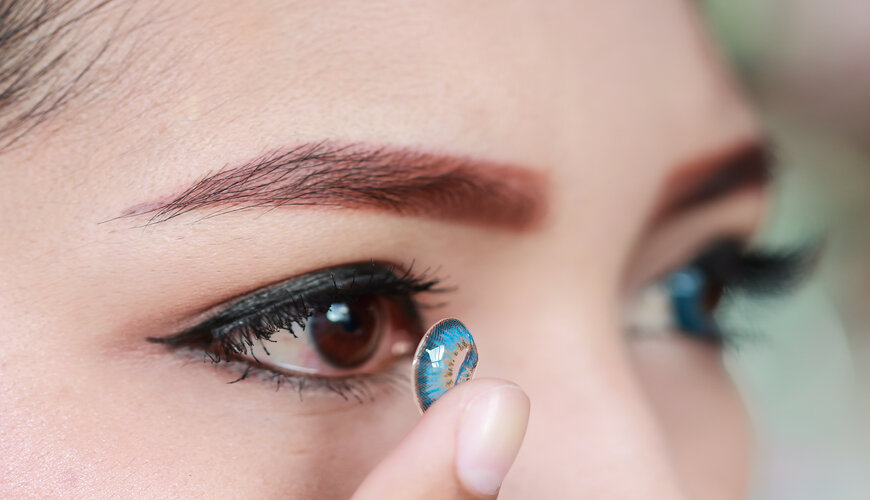 trang điểm mắt đẹp với lens