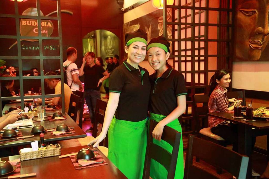Món chay đem lại cho bạn những bữa ăn thanh đạm nhưng vẫn đầy đủ chất mà còn tốt cho sức khỏe nữa. Cùng tham khảo những nhà hàng chay ngon ở TP.HCM nhé.