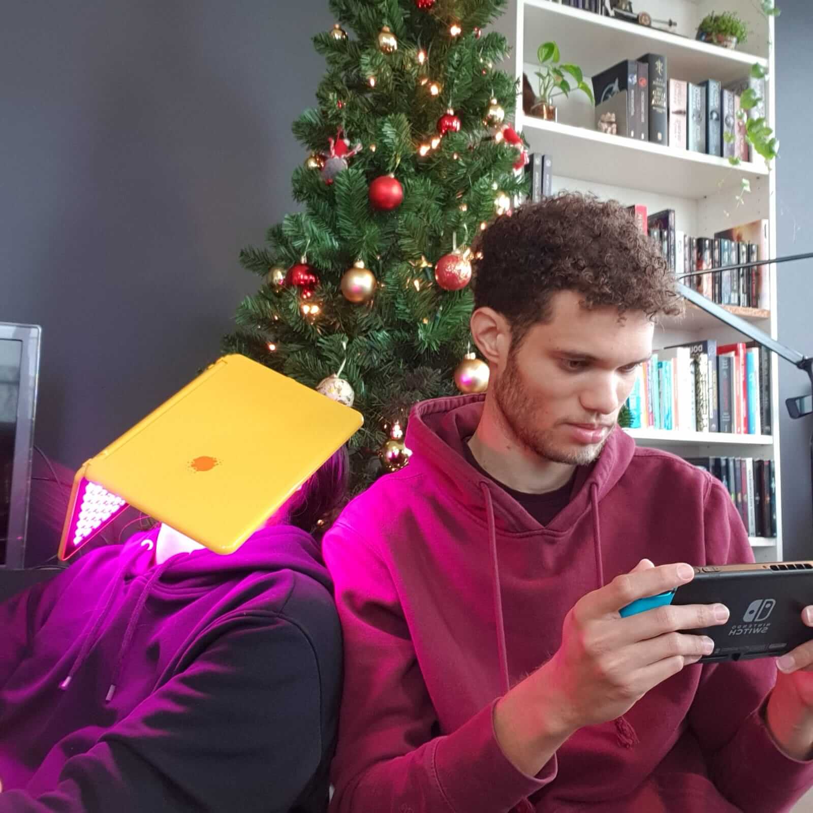 DemarkQ LED Light treatment and games