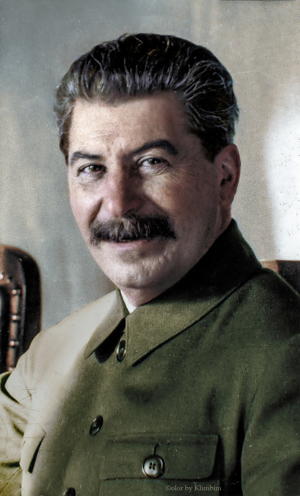 Joseph-Stalin-1932-color.jpg