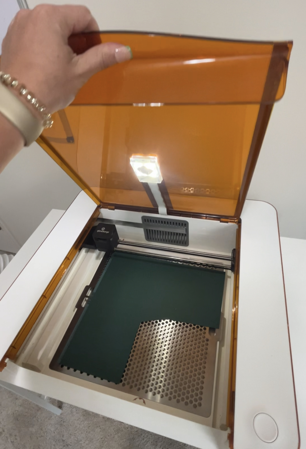 Aura What Materials can this Craft Laser Cut, Engrave, & Score?