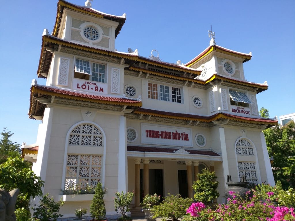 Cao Dai Temple, Da Nang