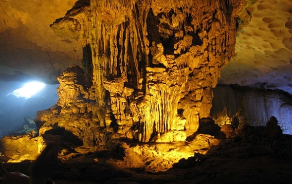 Động Trinh Nữ, Hạ Long