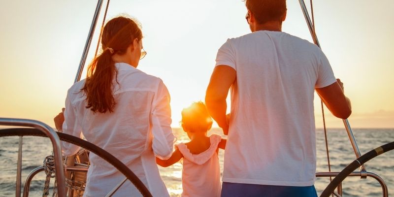 what to know before yacht charter