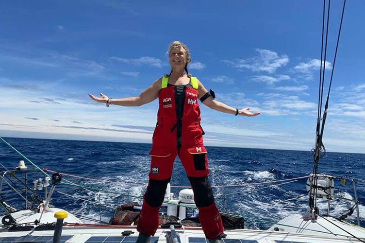 solo sailing