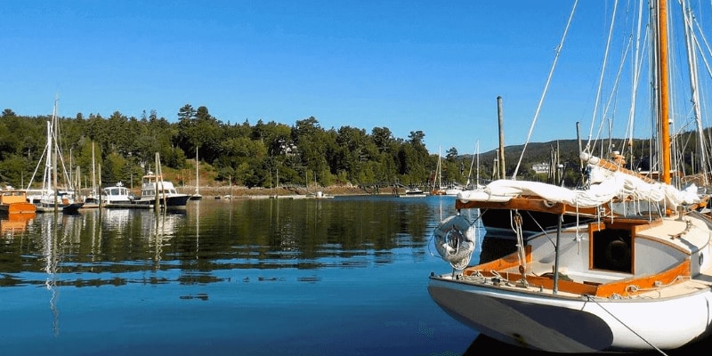 Packing list for yacht charter