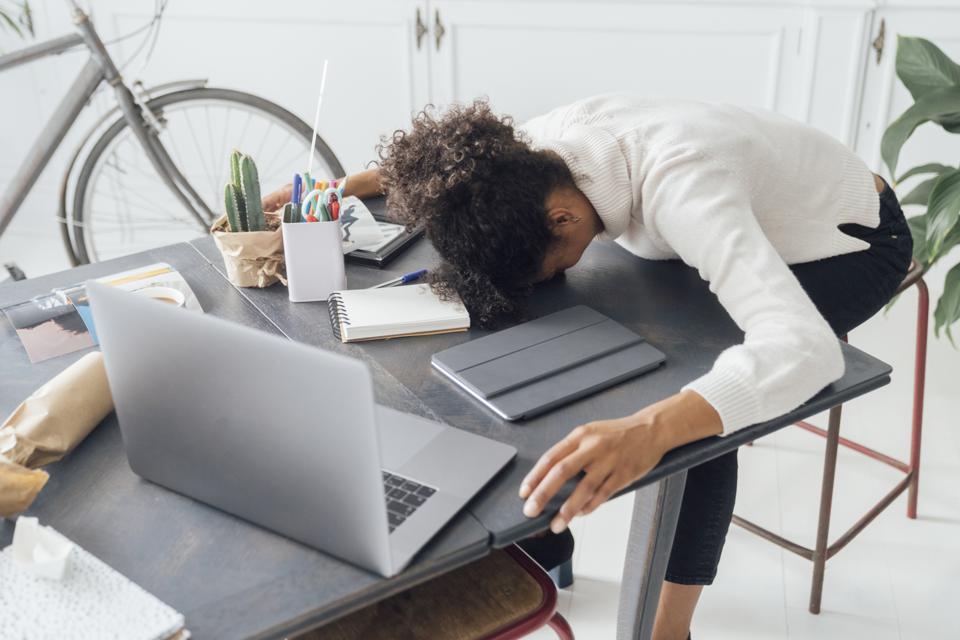 Mind, Body & Super Performance: How to Set Up A Healthy & Productive Remote Workspace Anywhere