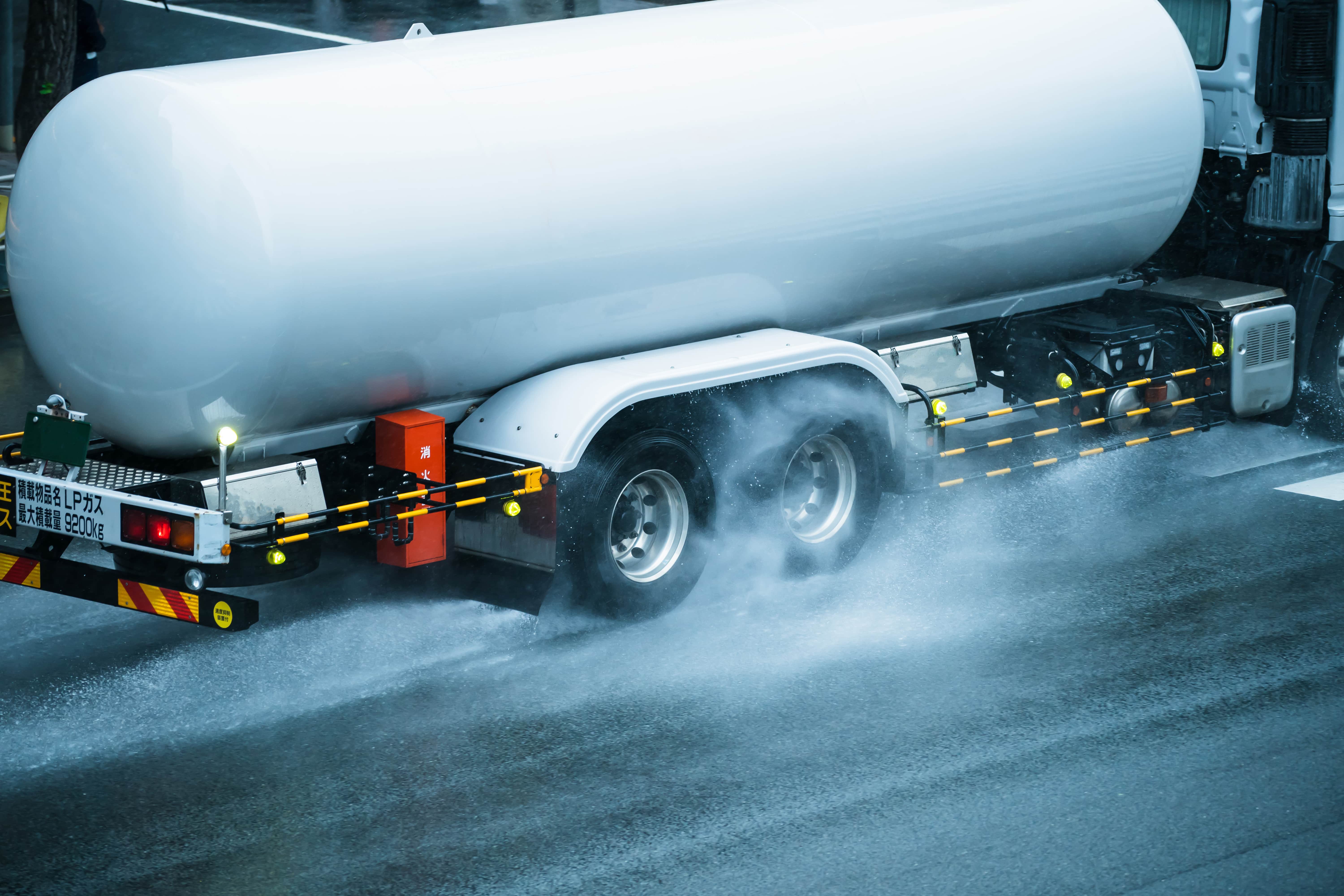 Truck Hydroplaning