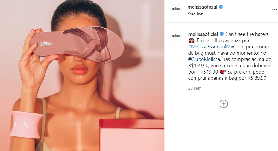 Foto da sandália Melissa modelo Essential Mix