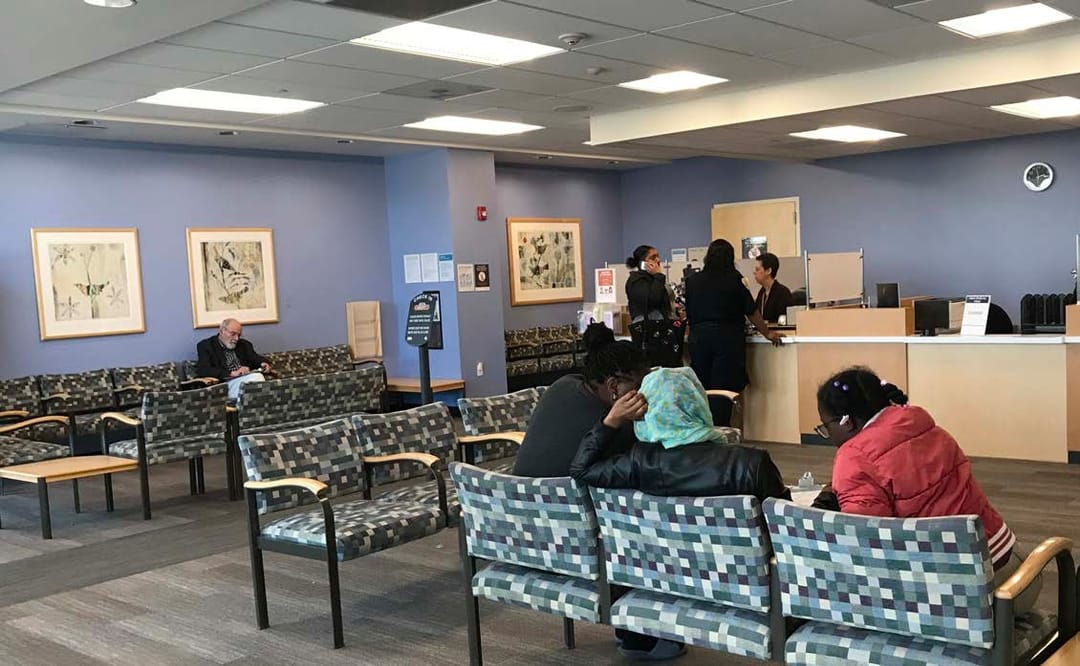 Kaiser Permanente Oakland Nurses Station AET