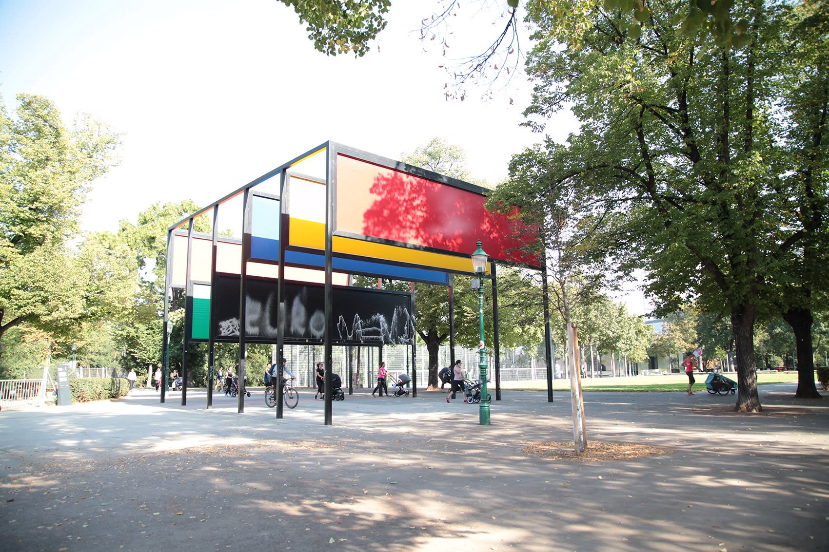 vienna contemporary art galleries, donald judd, mak museum