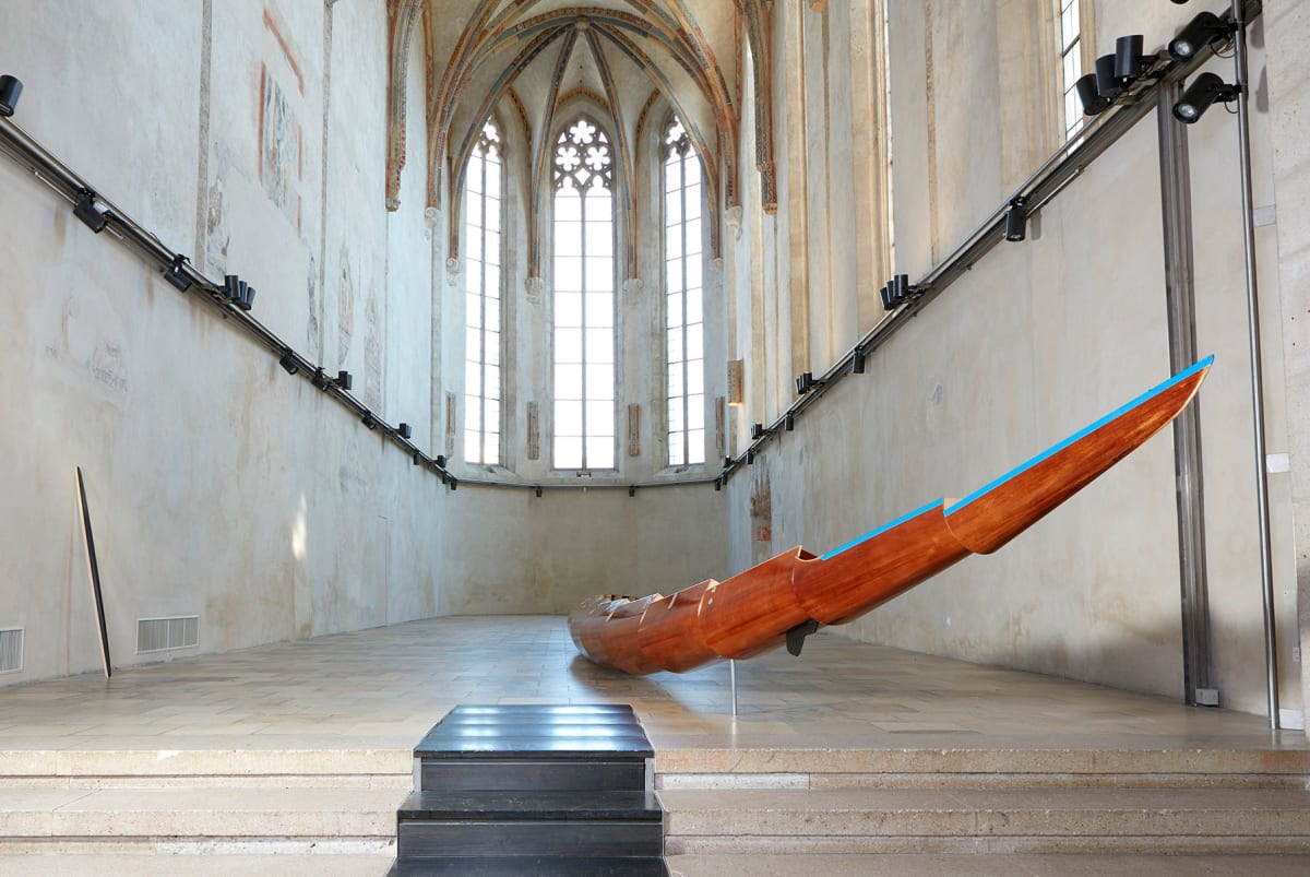 roman pfeffer, artist, kunsthalle, krems, a sculpture of a rowing boat in a Dominican Church.