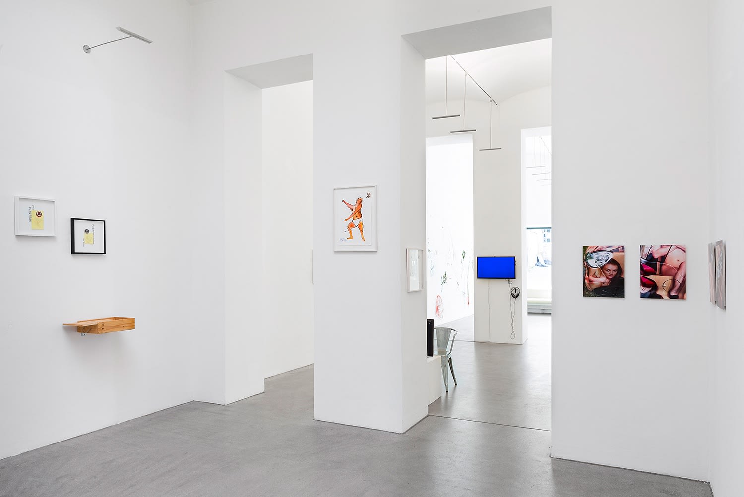 raum mit licht, gallery, Josef Zekoff artworks, curated by festival