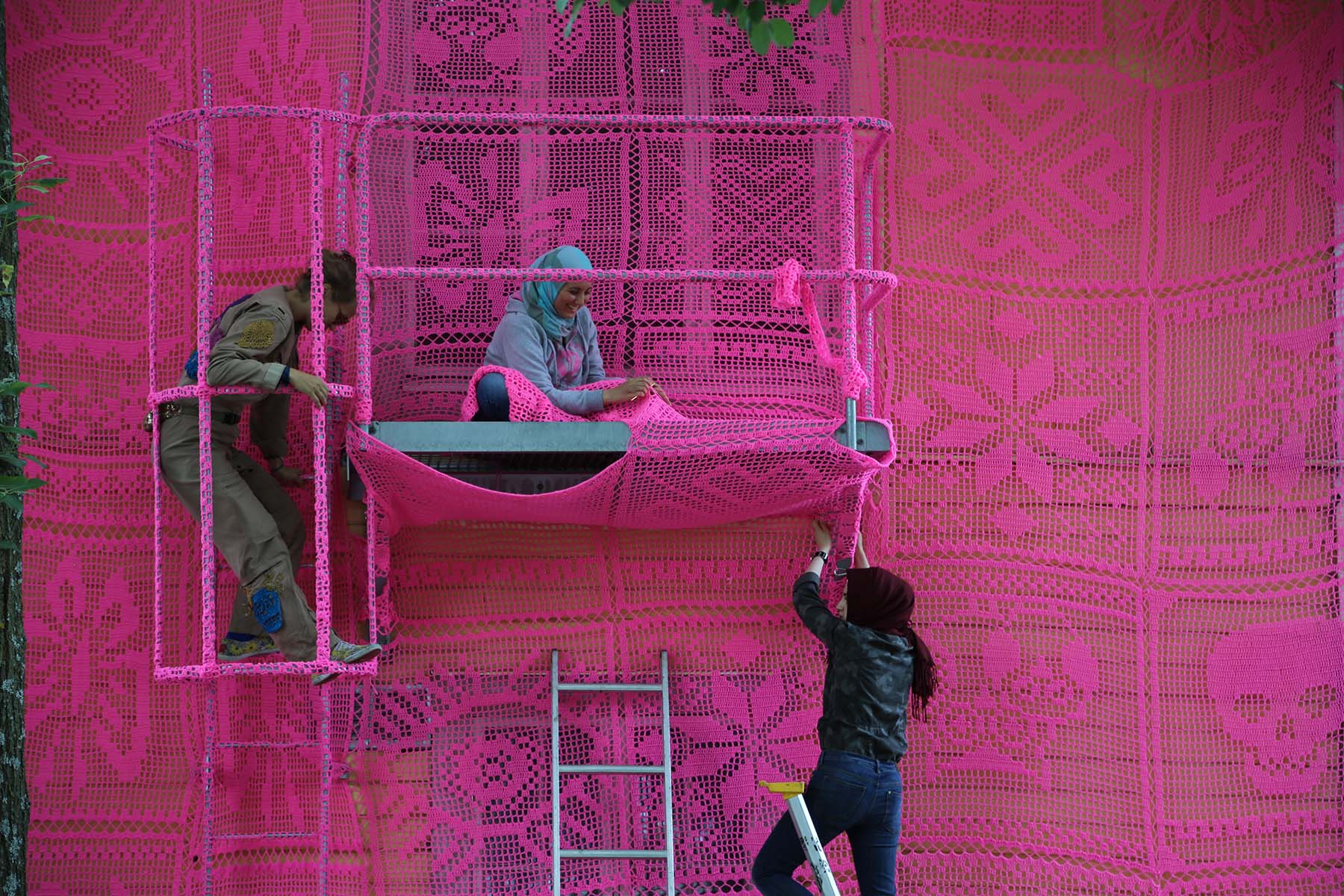 alfred einstein pink house, crochet, craft, american art museum, wall street bull, brooklyn bridge