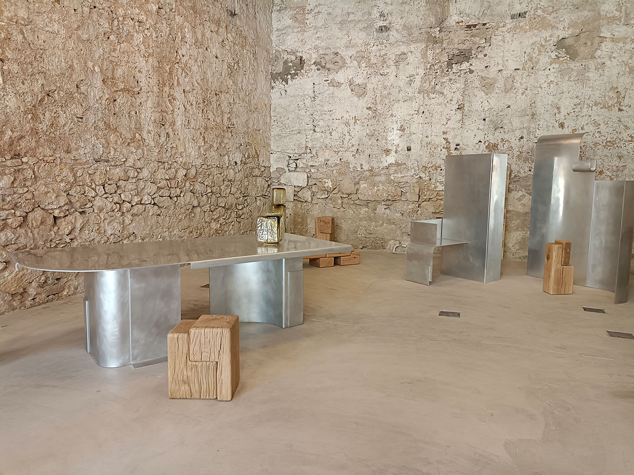 munchies art club article, athens, piraeus art hub, up and coming, places to see, culture