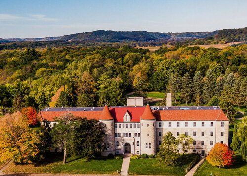 The Lake Pepin Valley Club
