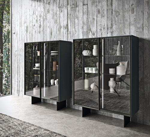 madia per cucina con ante in vetro e led interno disponibili con serratura