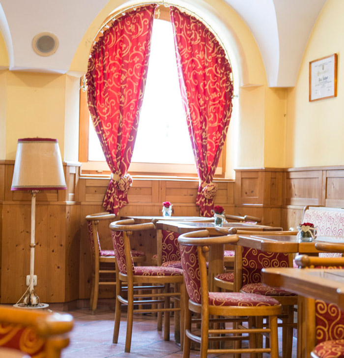 Café, Konditorei und Lebzelterei Wallner