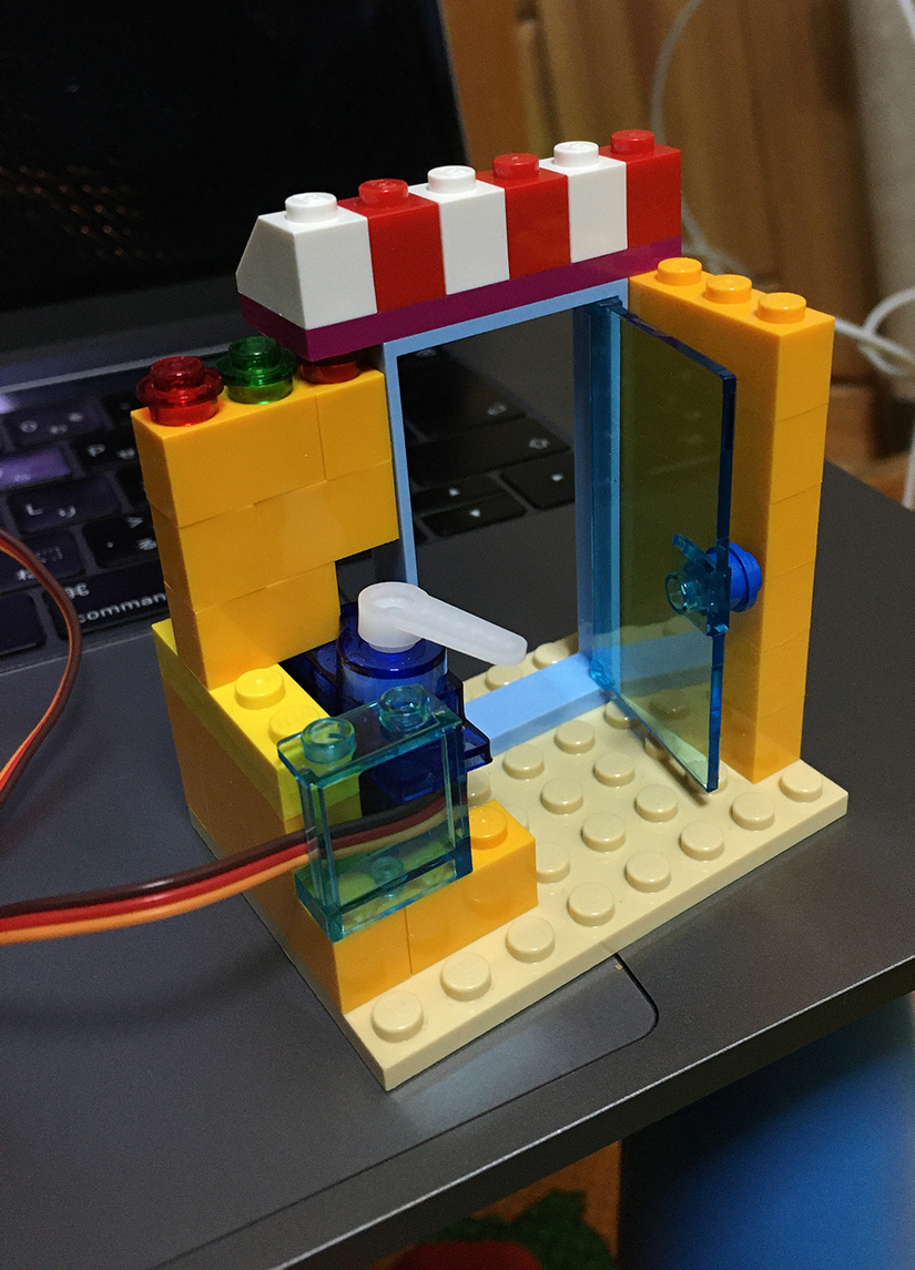 Lego door