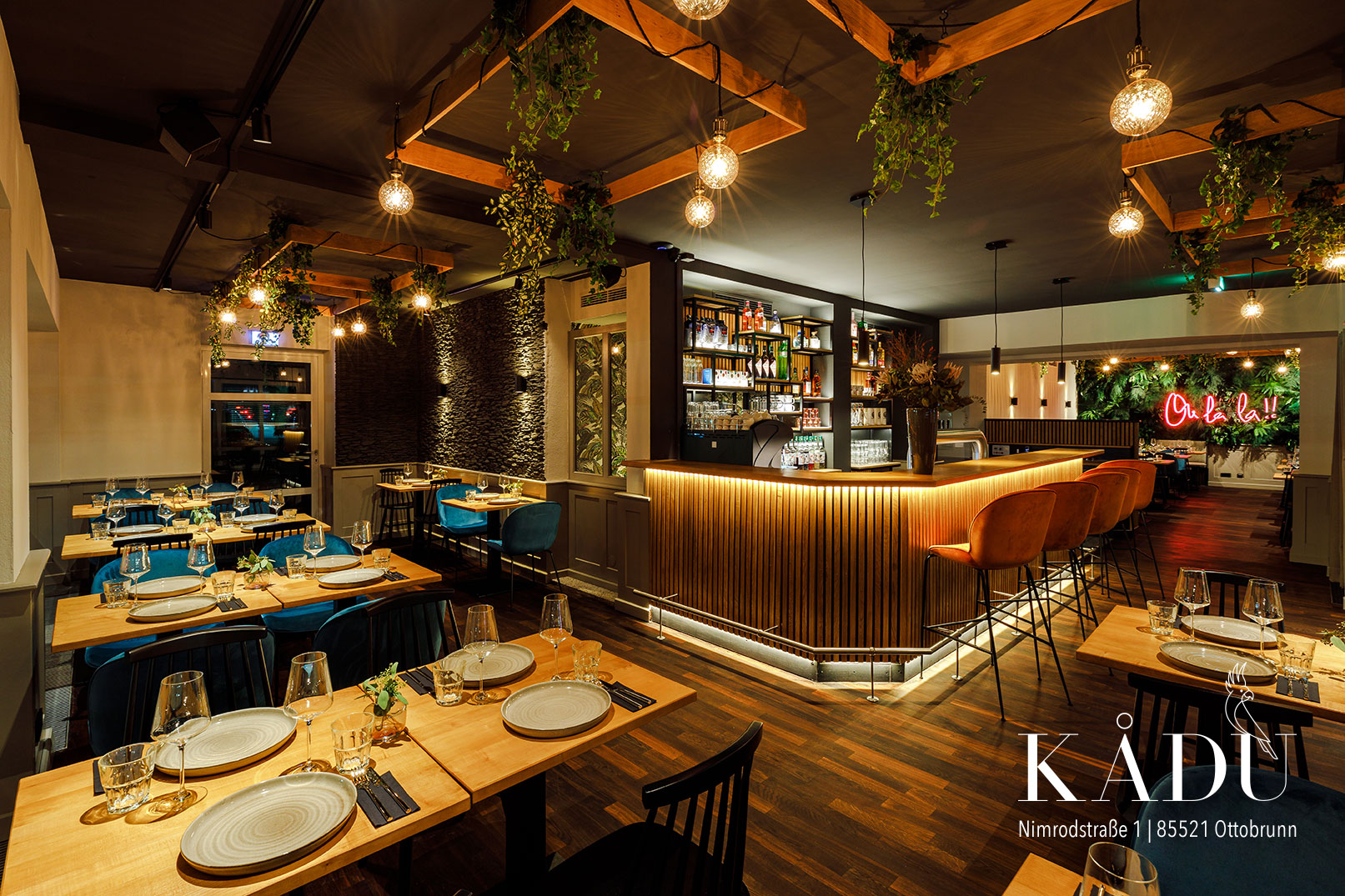 KÅDU Frühstück, Lunch, Dinner und Bar