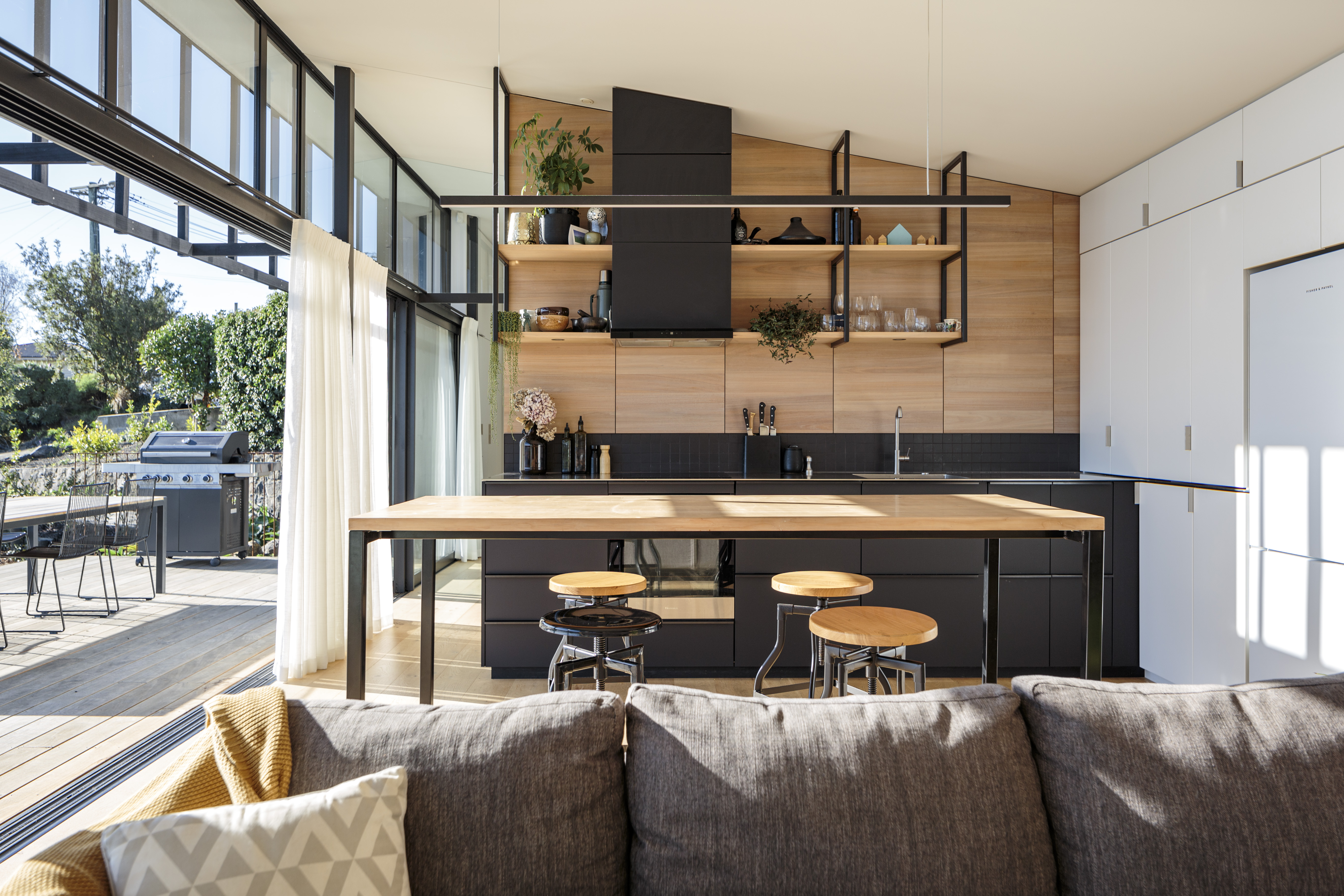 Kitchen Design & Joinery Construction. Simple.