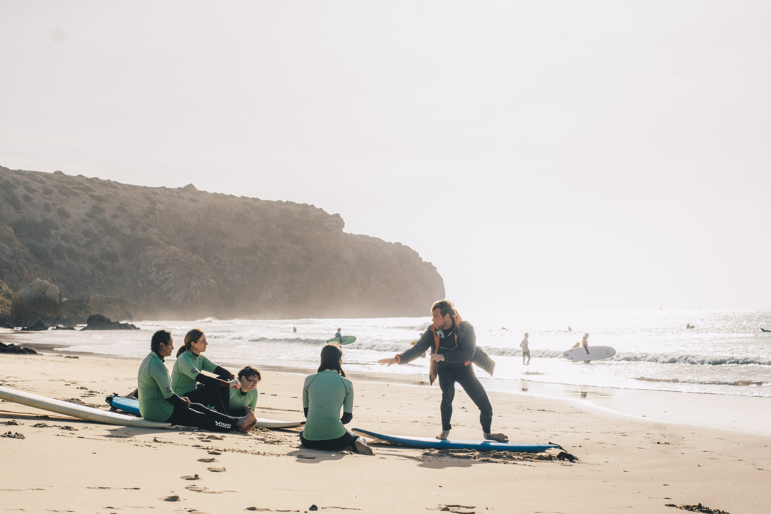 learn-to-surf-ride-on-retreats.jpg
