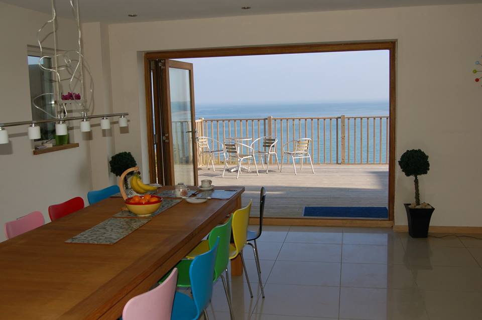 Breakfast-room.jpg