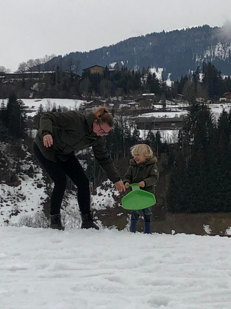 nanny mee op vakantie of wintersport