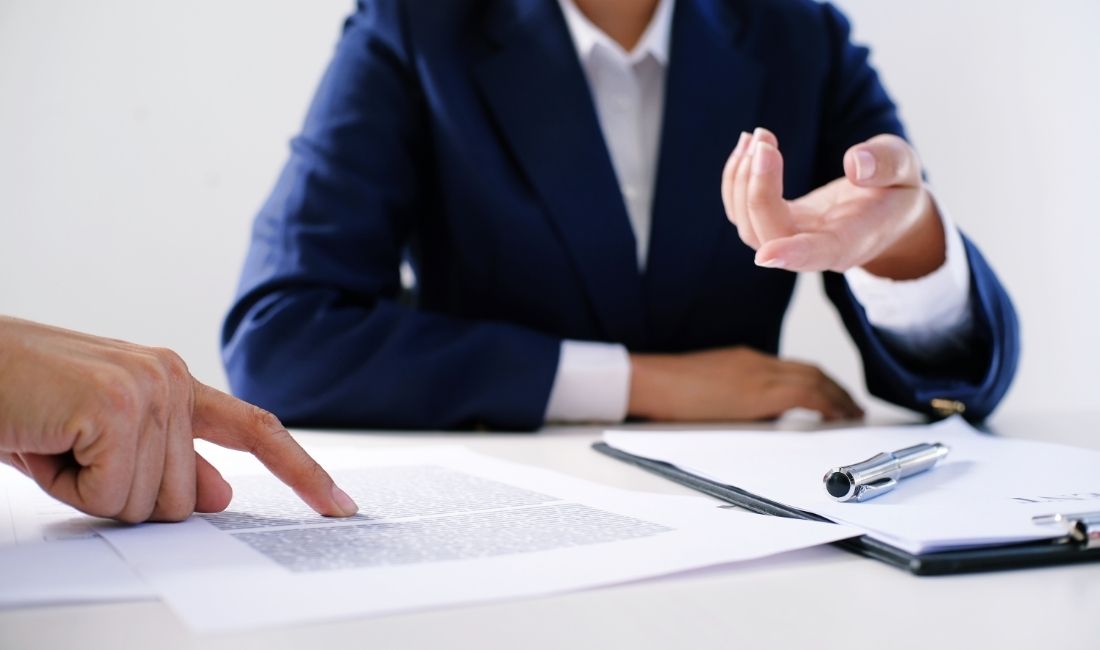 Life Insurance Broker Selling Products