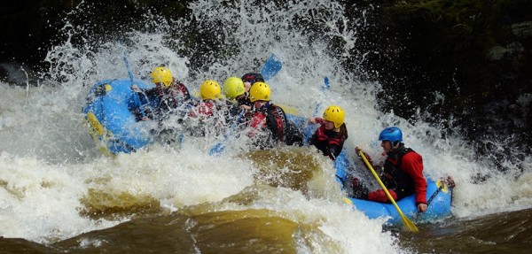 rafting-llangollen-north-wales-river-dee-_c1