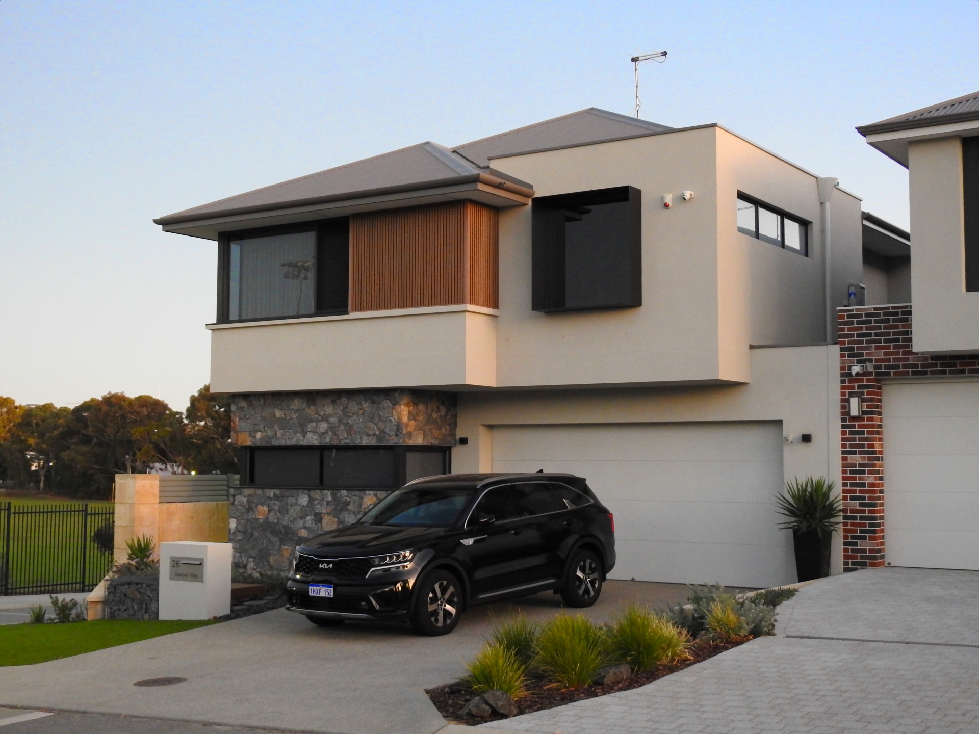 CORNER SITE - SALTER POINT