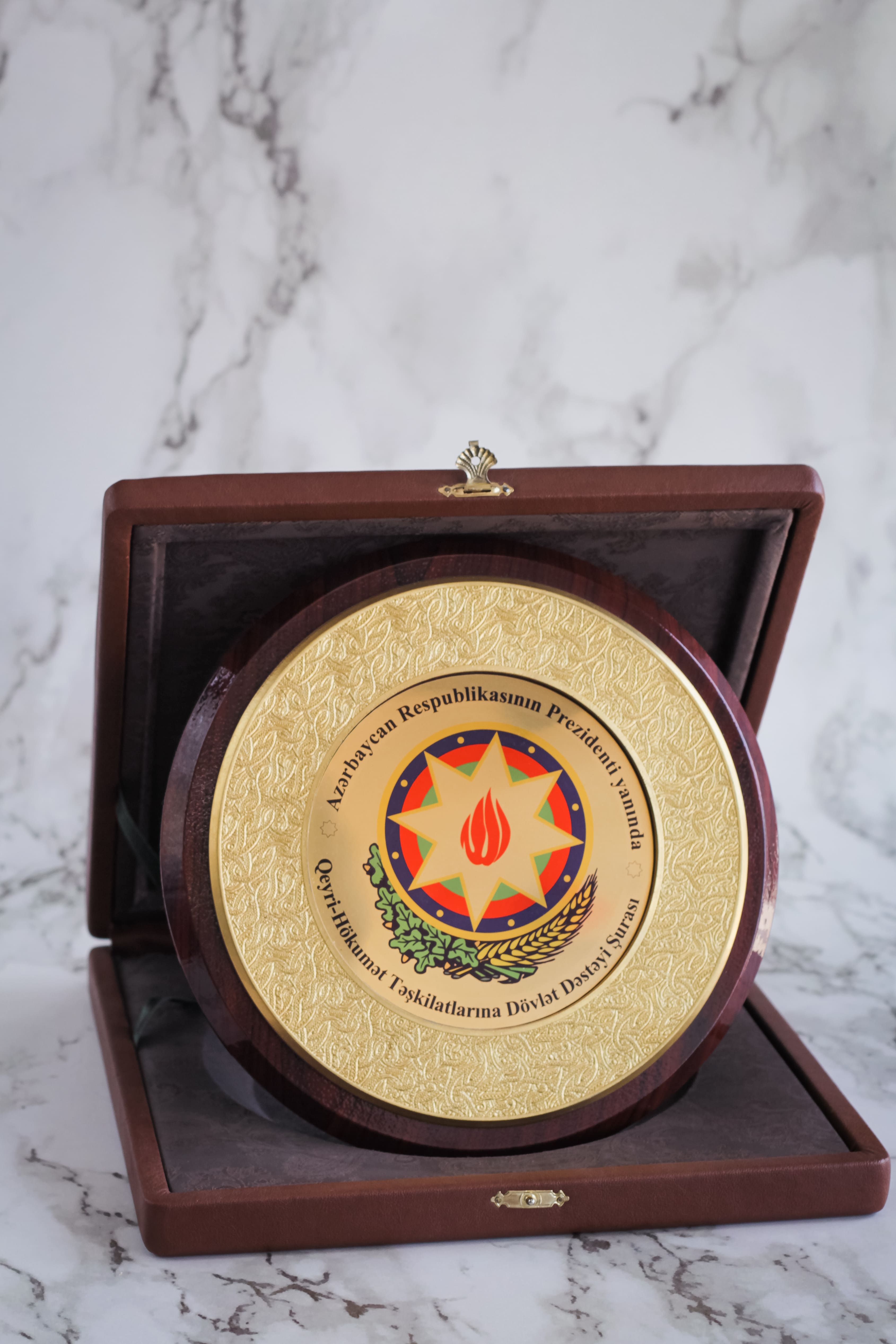 Plaket