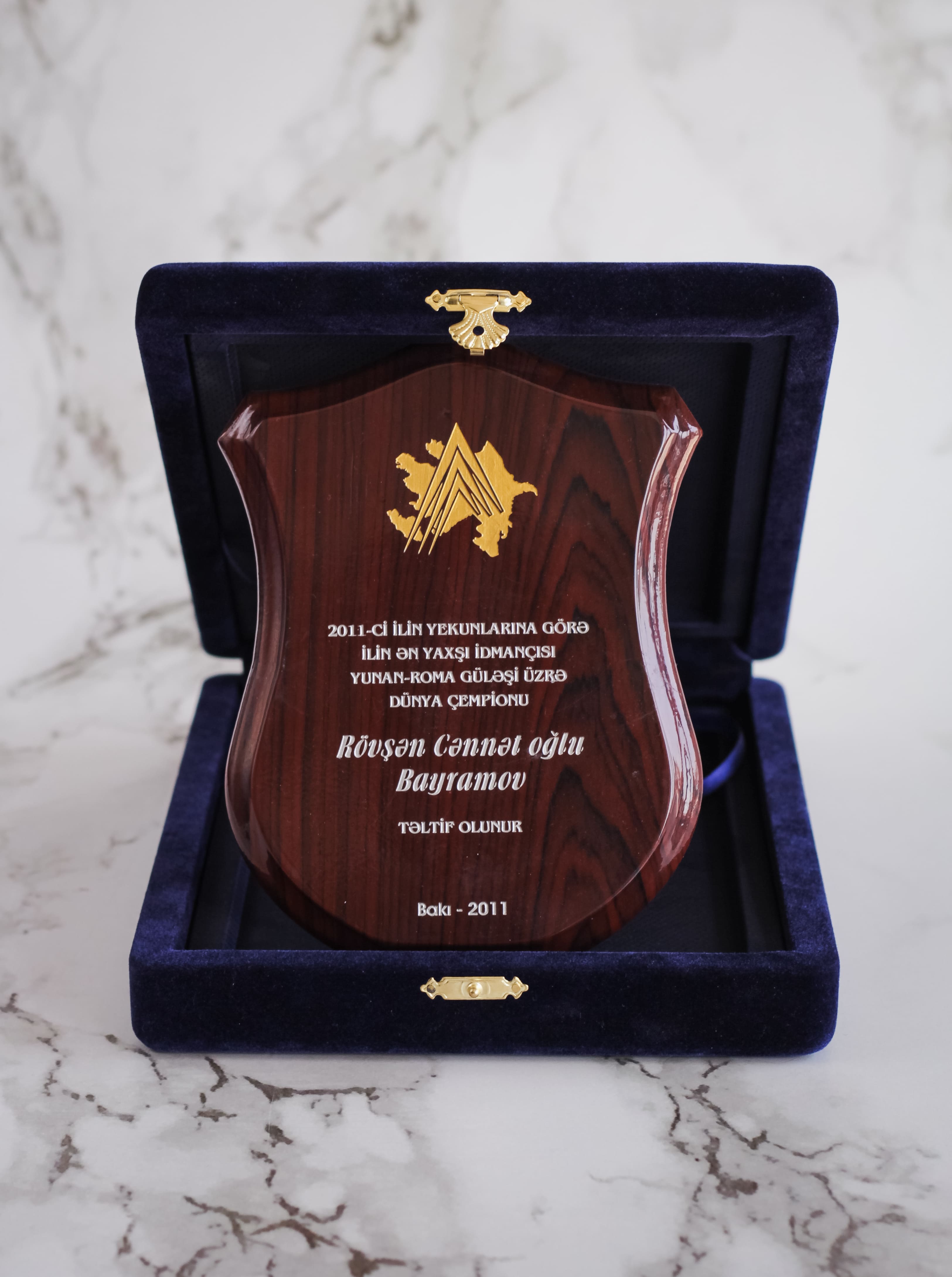 Plaket