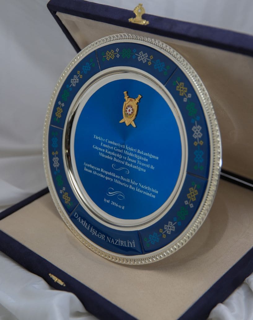 Tabak Plaket